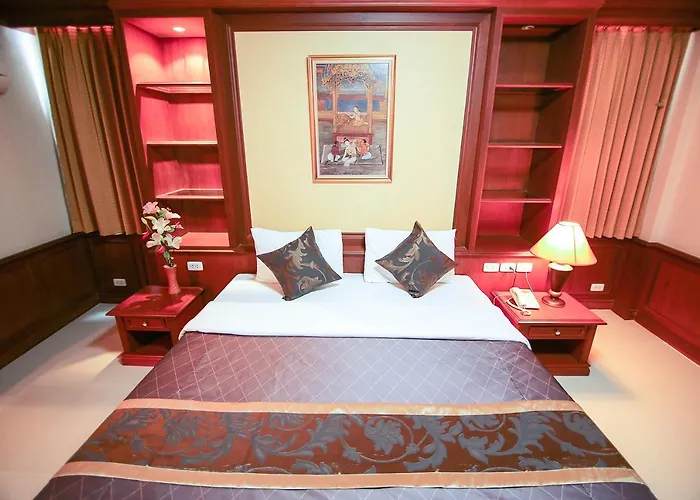 Convenient Park Hotel